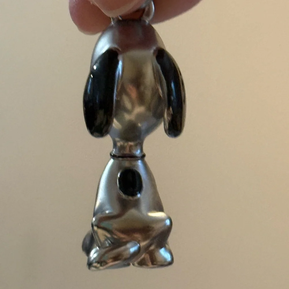 SOLD on DP Coach snoopy bag charm keychain - Picture 4 of 7